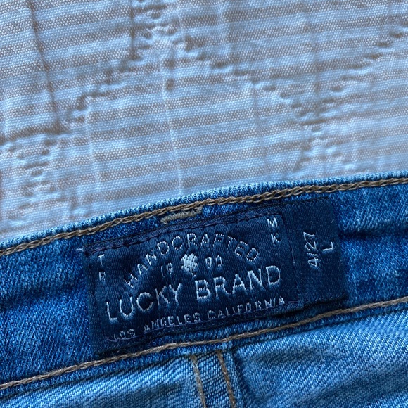 EUC - Lucky jeans, size 27/4L - Picture 2 of 5